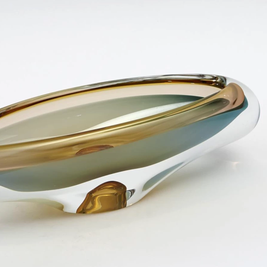 Global Views CANOE BOWL PISTACHIO & AMBER THE HOME 2 Global Views CANOE BOWL PISTACHIO & AMBER THE HOME