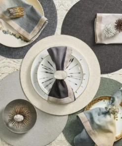 Kim Seybert THE TABLE DIP DYE NAPKIN GREY & BLACK 8 Kim Seybert THE TABLE DIP DYE NAPKIN GREY & BLACK