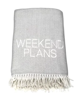 A Soft Idea WEEKEND PLANS THROW | VARIOUS COLORS THE HOME
