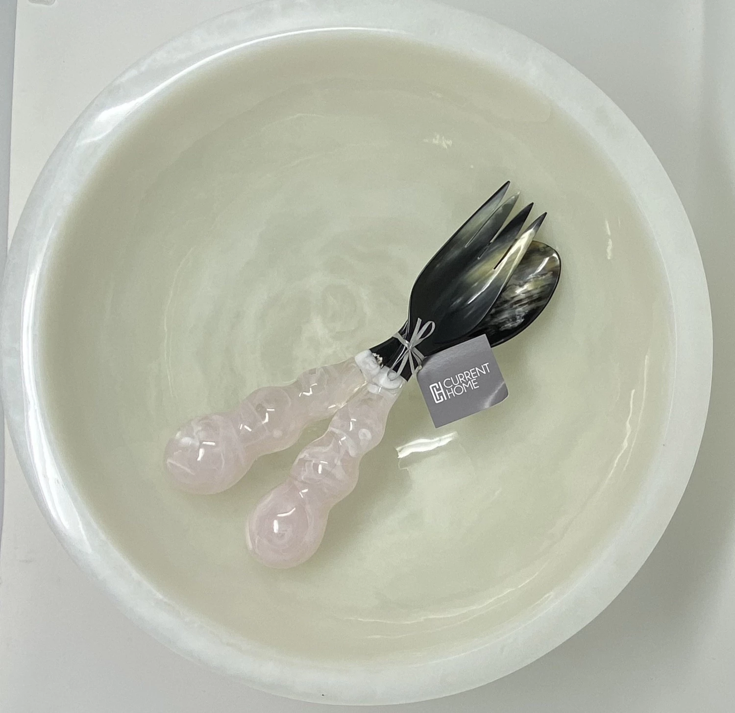 Lily Juliet MARDI GRAS RESIN SERVERS WHITE SERVING 2 Lily Juliet MARDI GRAS RESIN SERVERS WHITE SERVING