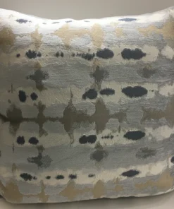 Decor Fifty-Five PILLOWS LOKE BLUE TOPAZ PILLOW| 22 X 22