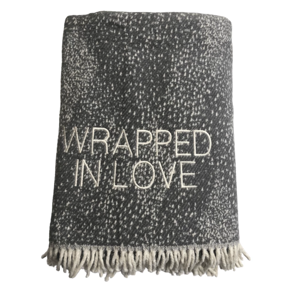 A Soft Idea WRAPPED IN LOVE THROW | VARIOUS 3 A Soft Idea WRAPPED IN LOVE THROW | VARIOUS