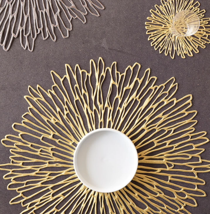 Chilewich THE TABLE BLOOM PLACEMAT GILDED 3 Chilewich THE TABLE BLOOM PLACEMAT GILDED