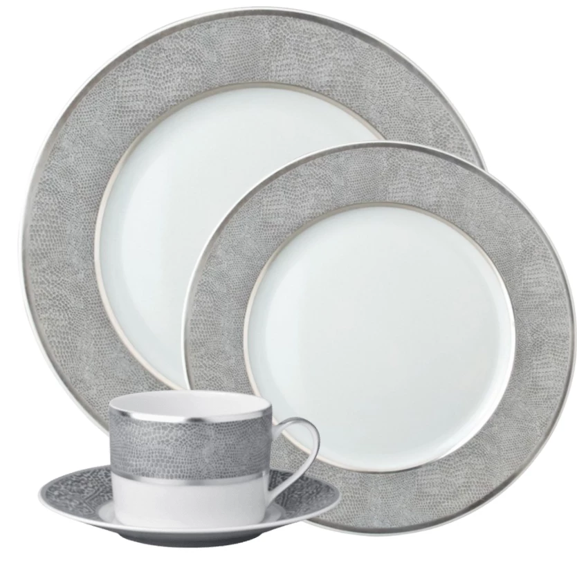 THE TABLE SAUVAGE | GREY & PLATINUM | BERNARDAUD 1 THE TABLE SAUVAGE | GREY & PLATINUM | BERNARDAUD