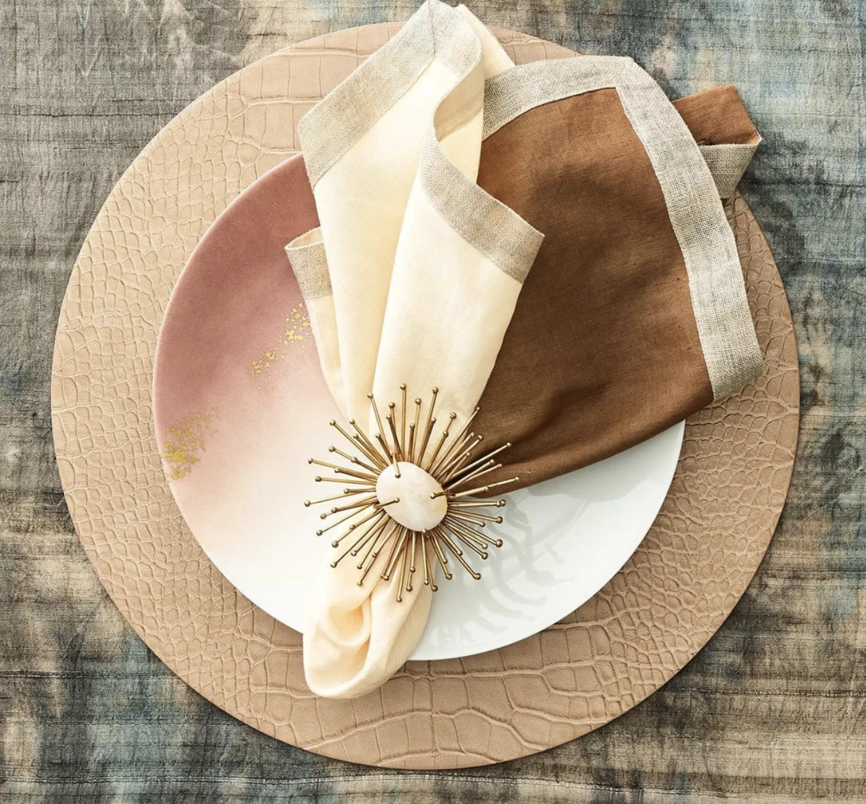 Kim Seybert CROCO PLACEMAT BEIGE THE TABLE 2 Kim Seybert CROCO PLACEMAT BEIGE THE TABLE