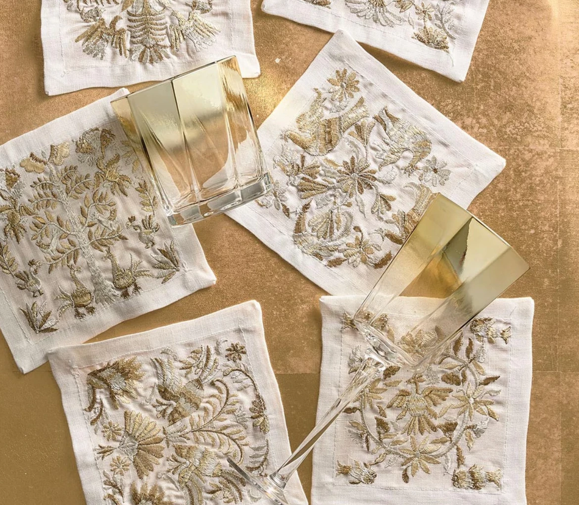 Kim Seybert DRINKWARE HELIX GOLD GLASSWARE 2 Kim Seybert DRINKWARE HELIX GOLD GLASSWARE