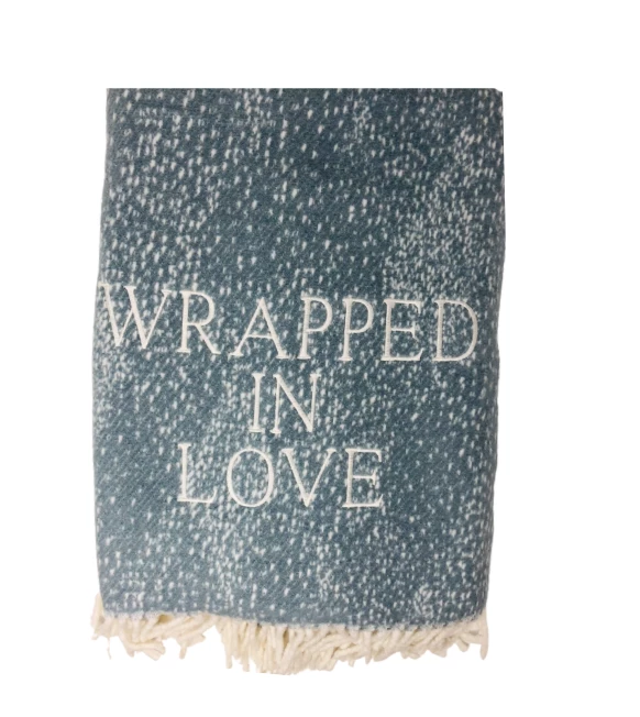 A Soft Idea WRAPPED IN LOVE THROW | VARIOUS 2 A Soft Idea WRAPPED IN LOVE THROW | VARIOUS