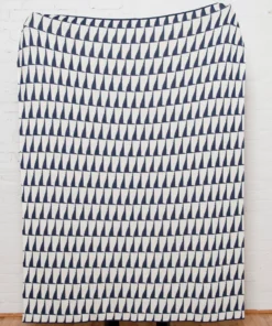 In2green ECO MODERN TIKKU THROW IVORY & MARINE THE HOME