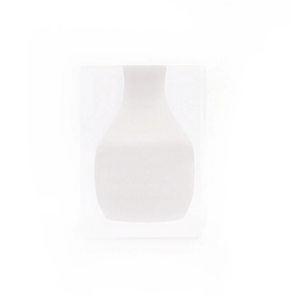 JR William THE HOME HOGAN BUD VASE | HAMPTON WHITE 2 JR William THE HOME HOGAN BUD VASE | HAMPTON WHITE
